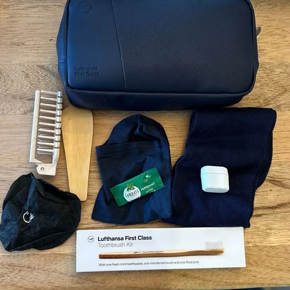 New Lufthanasa 9 piece amenities first class travel Vanity kit spa kit